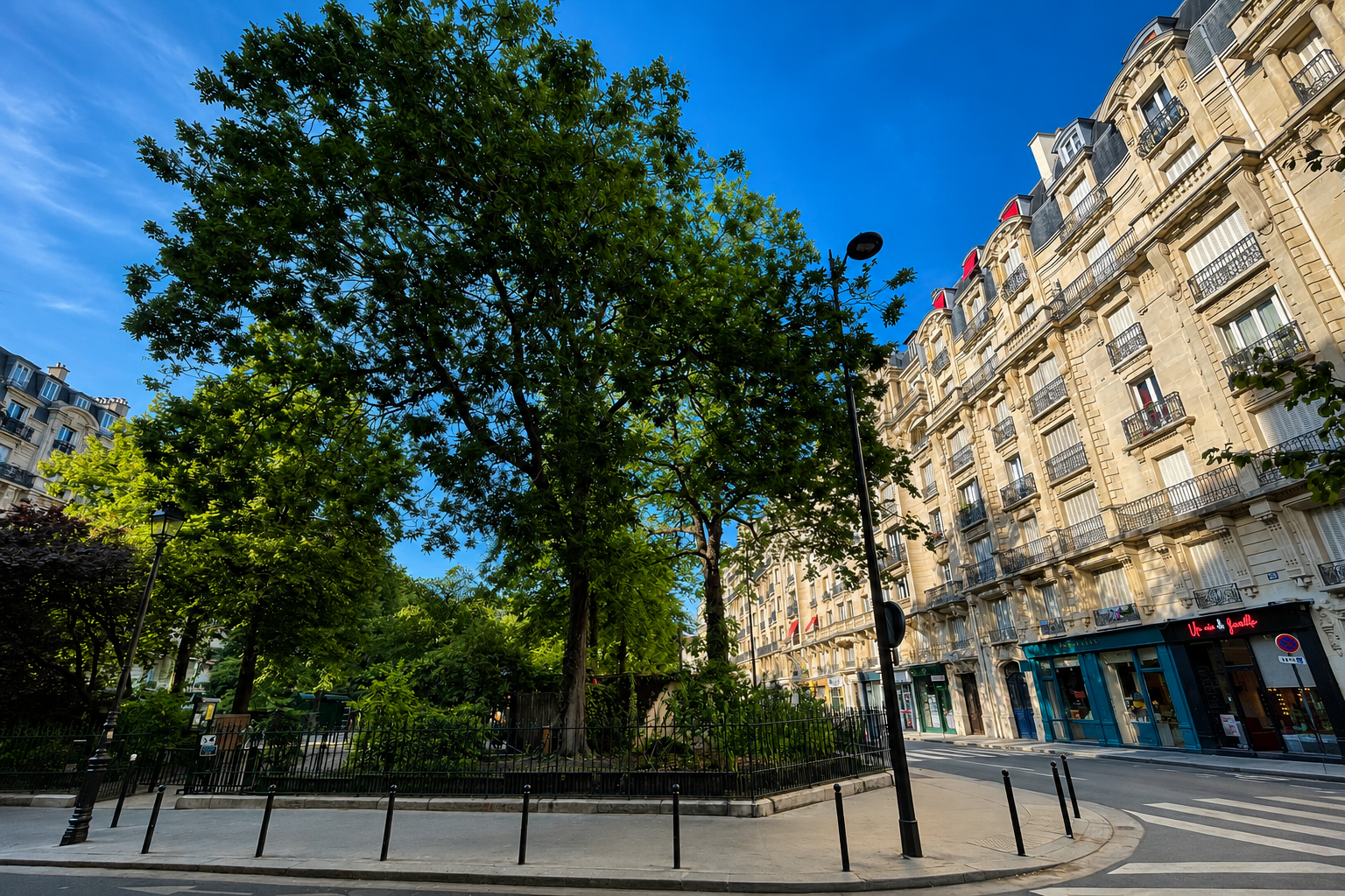 Quartier Square Trousseau